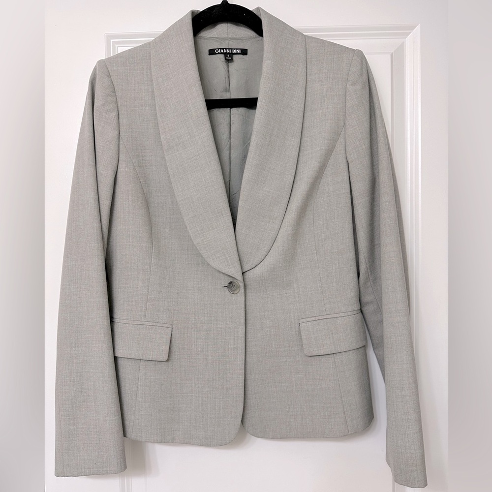 Gianni Bini light gray blazer Sz 8 #174